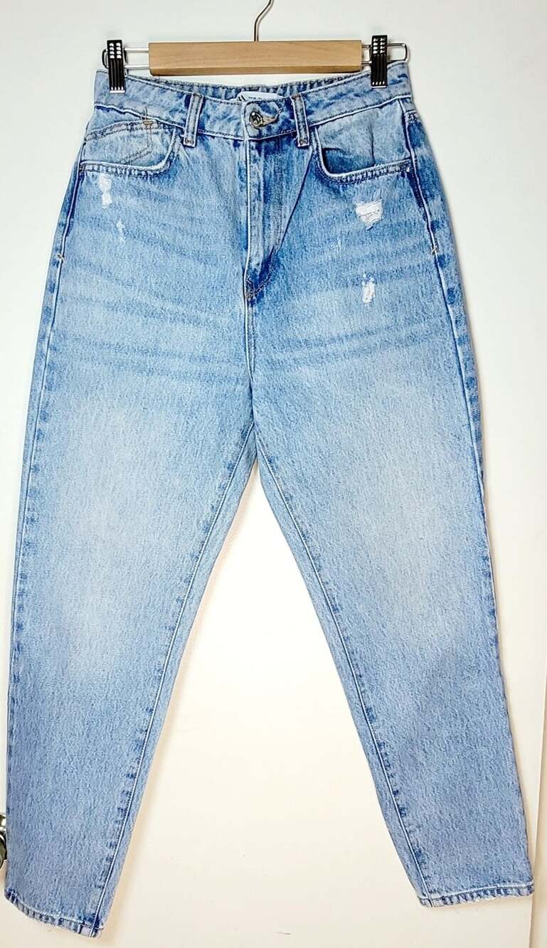 Zara Distressed Mom Jeans Size 4 Light Wash Denim